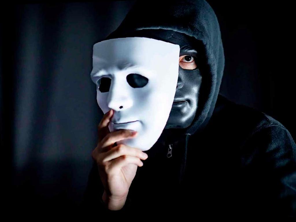 Житель Сочи потерял 1,2 миллиона рублей из-за мошенников