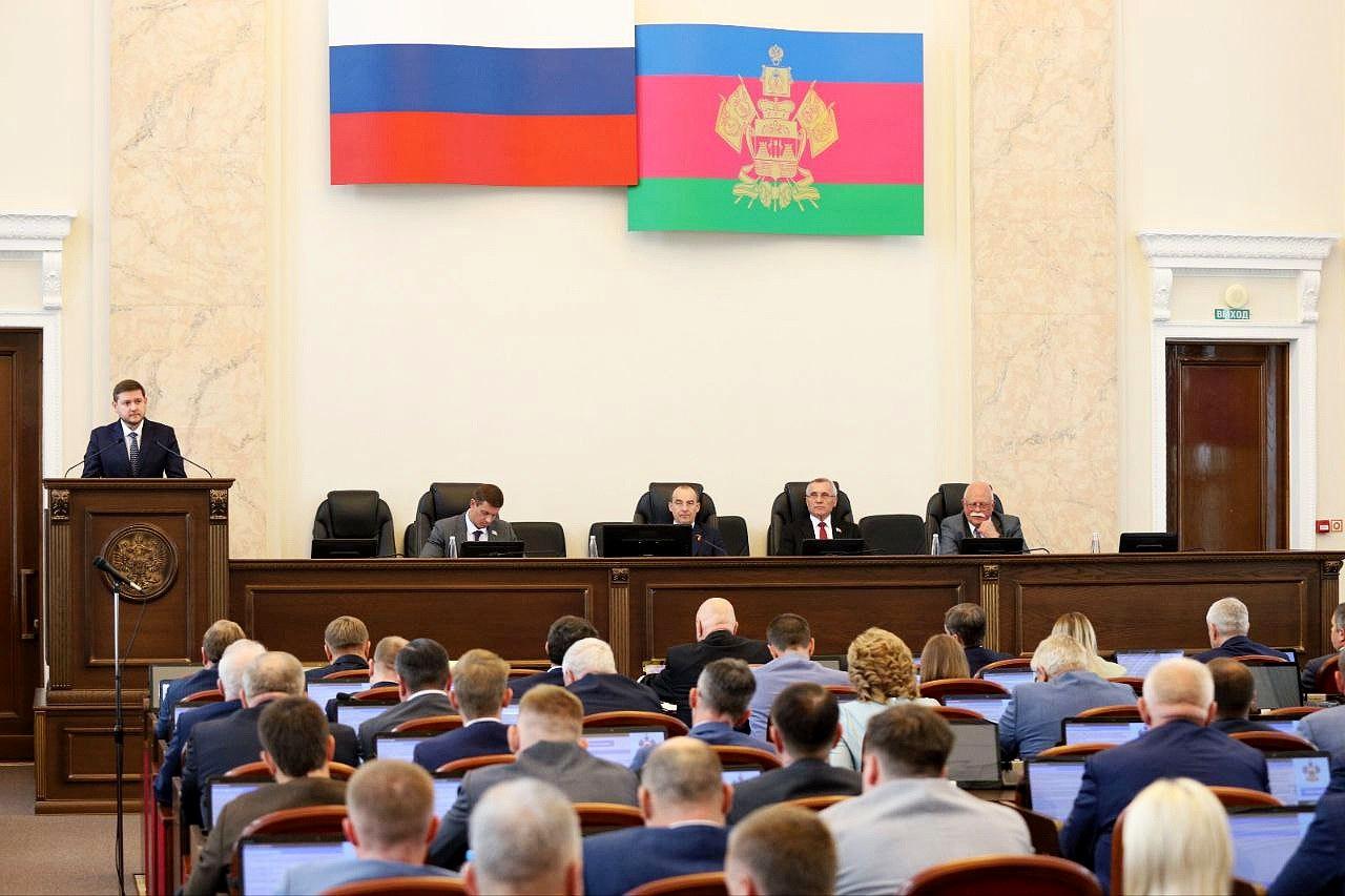 «Виктор Тепляков участвовал в работе 60-й сессии краевой Думы»