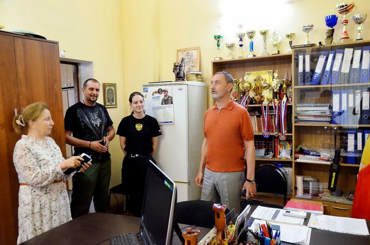 «Виктор Тепляков встретился с казаками Центрального района»