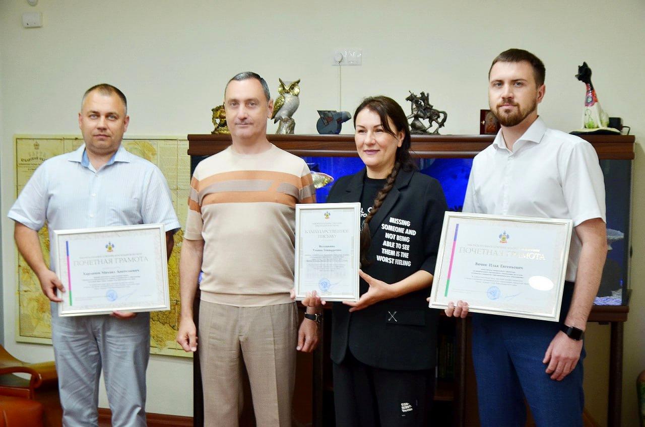 «Виктор Тепляков поздравил лучших специалистов Сочи»