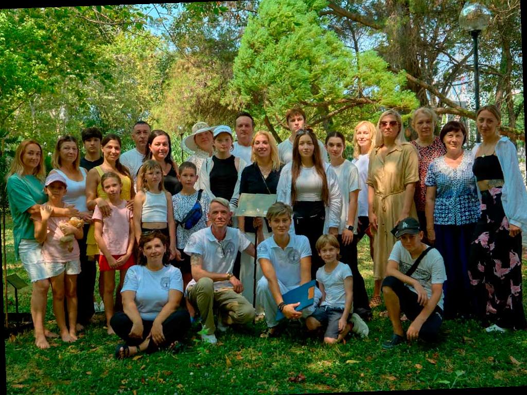 В Сочи на Приморской набережной появились оливковые деревья