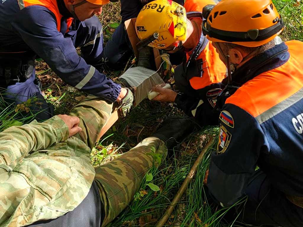 В лесу около Сочи спасли грибника с переломом ноги