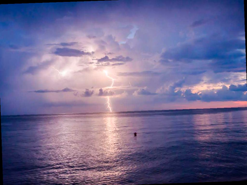 Сильный дождь с грозой ожидается в Сочи в эту среду