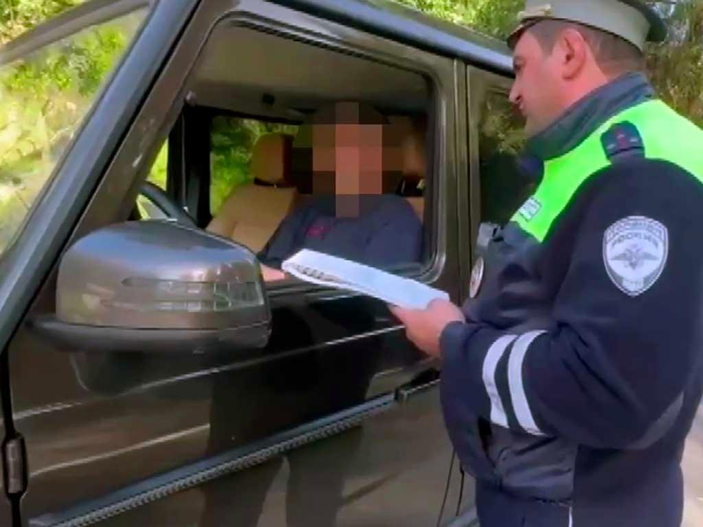 В Сочи скрытые патрули следят за соблюдением ПДД