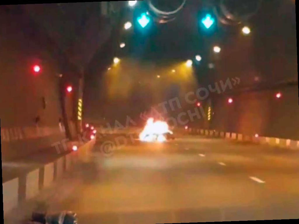 В тоннеле Сочи произошел пожар на мотоцикле