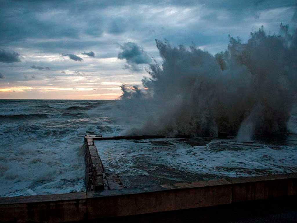 Усиление ветра и шторм ожидаются в Сочи