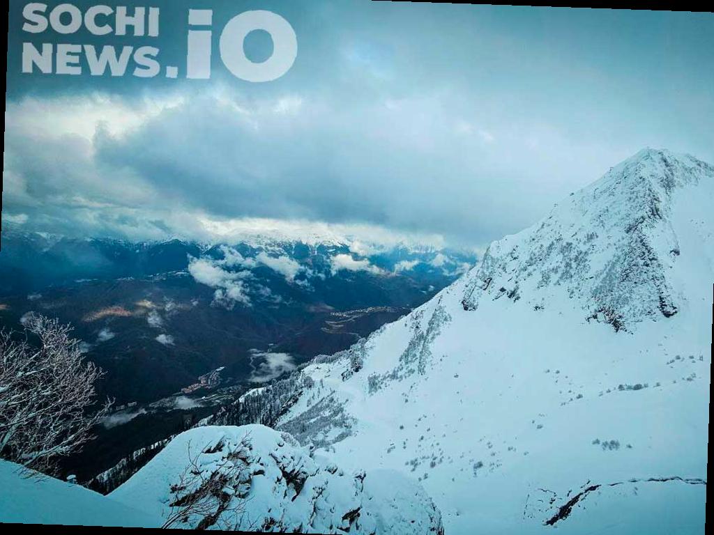 Спасатели искали фрирайдера в горах Сочи, который оказался в отеле