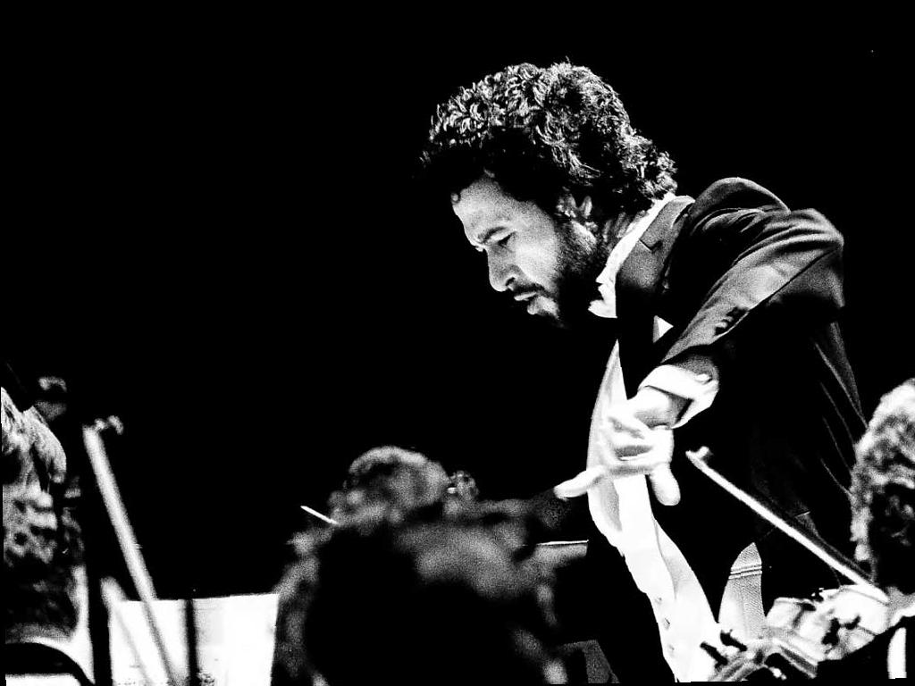 В Сочи откроется выставка фотографий ведущих дирижеров России