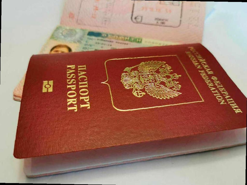 Россия временно приостановила выдачу паспортов РФ в Абхазии