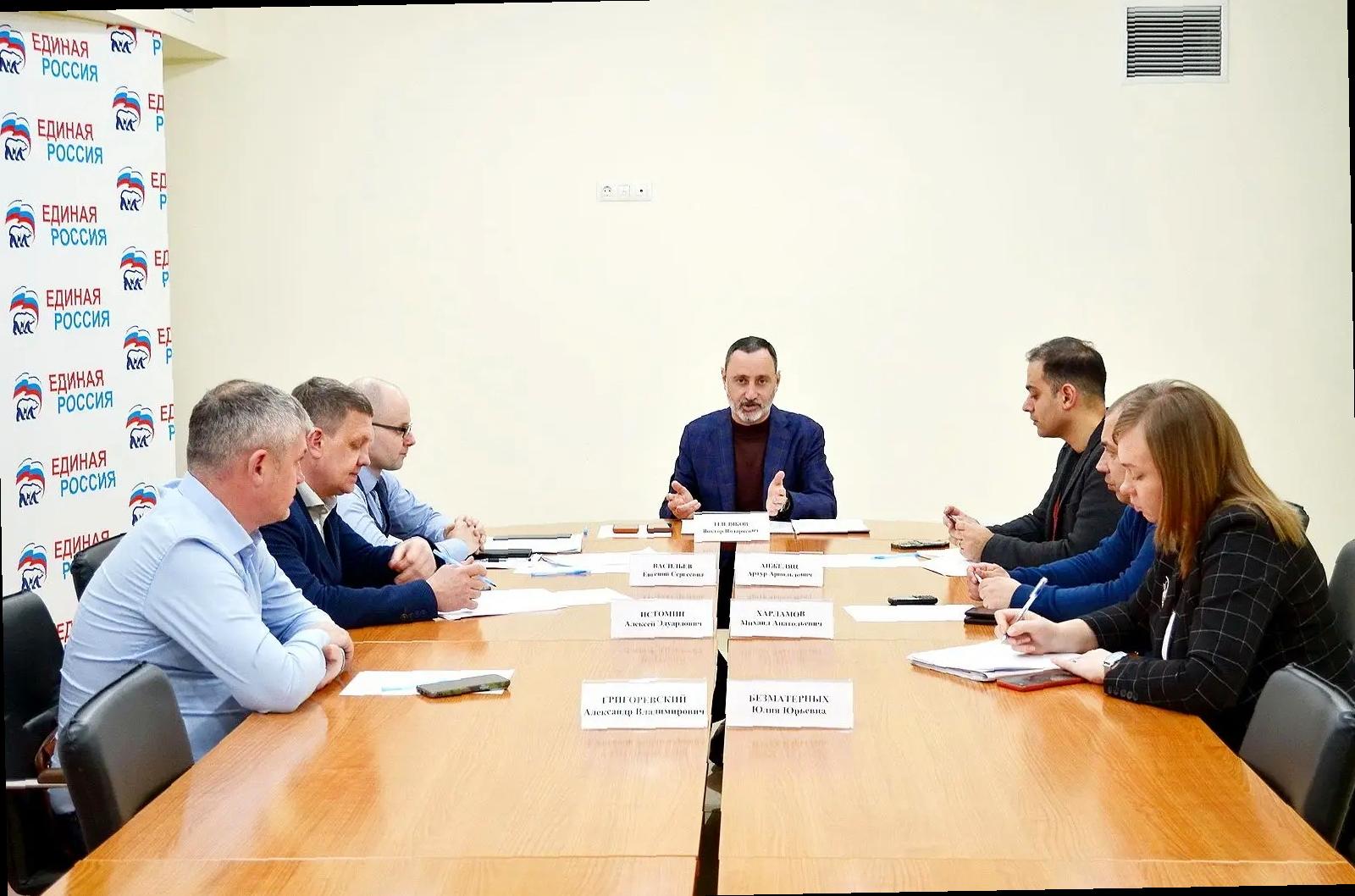 «Виктор Тепляков рассмотрел проблему оползня на ул. Подгорная в Сочи»