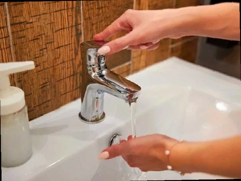 Жителей Сочи предупредили о перебоях с водой на улице Яна Фабрициуса