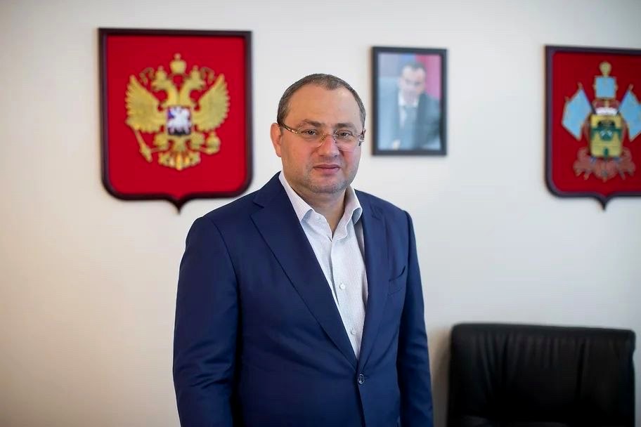 Экс-глава Минздрава Кубани получил четыре года колонии за мошенничество