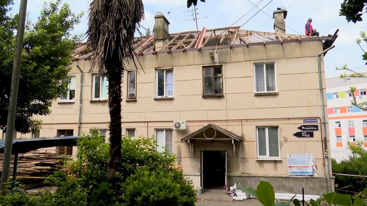 Ремонт 10 многоквартирных домов завершен в Сочи в 2023 году
