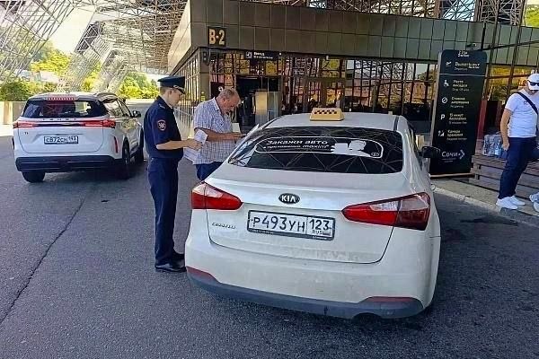 Ужесточение контроля за нелегальными таксистами в Сочи