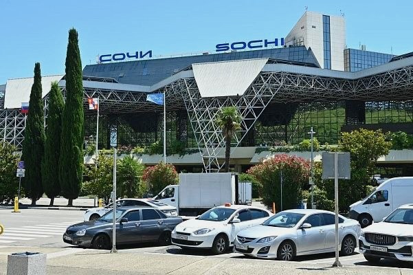 Глава Сочи проверил работу аэропорта в условиях ограничений на полеты