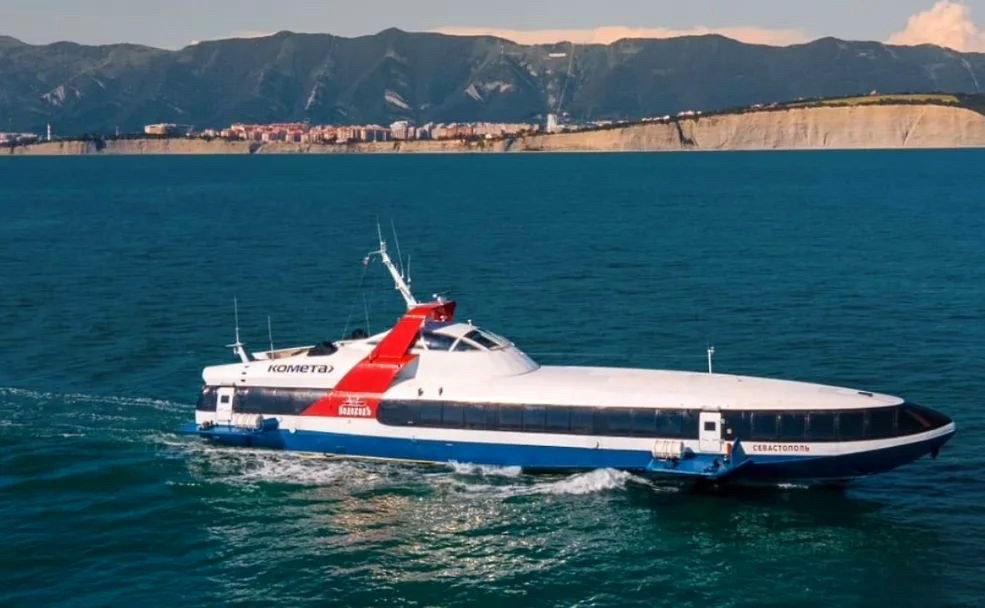 Скоростное судно «Комета 120М» начало регулярные рейсы между Сириусом и Сочи