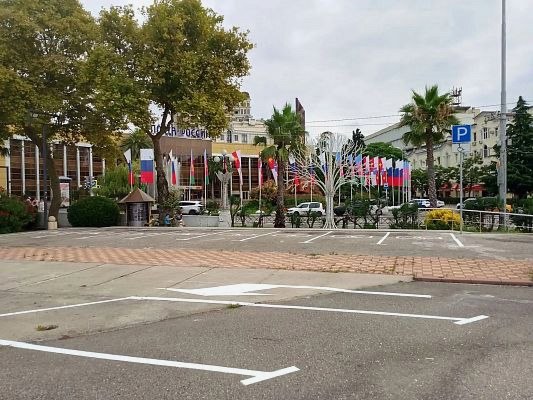 Новая муниципальная парковка на 123 места открылась в Сочи