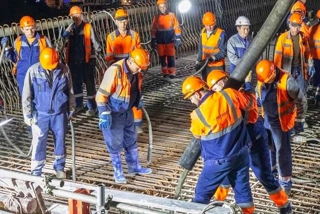 Строительство обхода Адлера: бетонирование эстакад через реку Кудепсту и трассу А-147