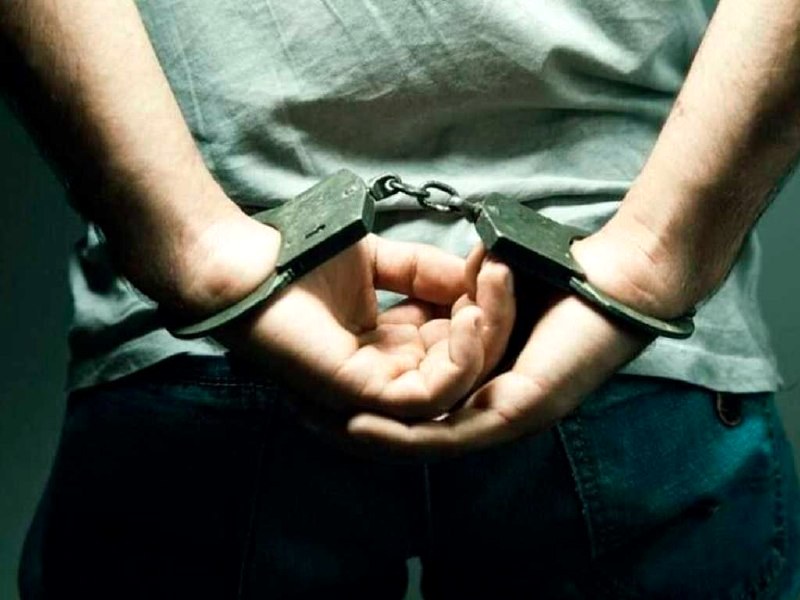 В Туапсе мужчине грозит до 20 лет колонии за сбыт наркотиков и попытку подкупа полицейского